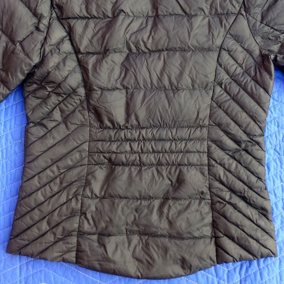 Tommy Hilfiger Packable Down Black Puffer Jacket - Picture 4 of 7